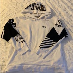 VS PINK PULLOVER HOODIE